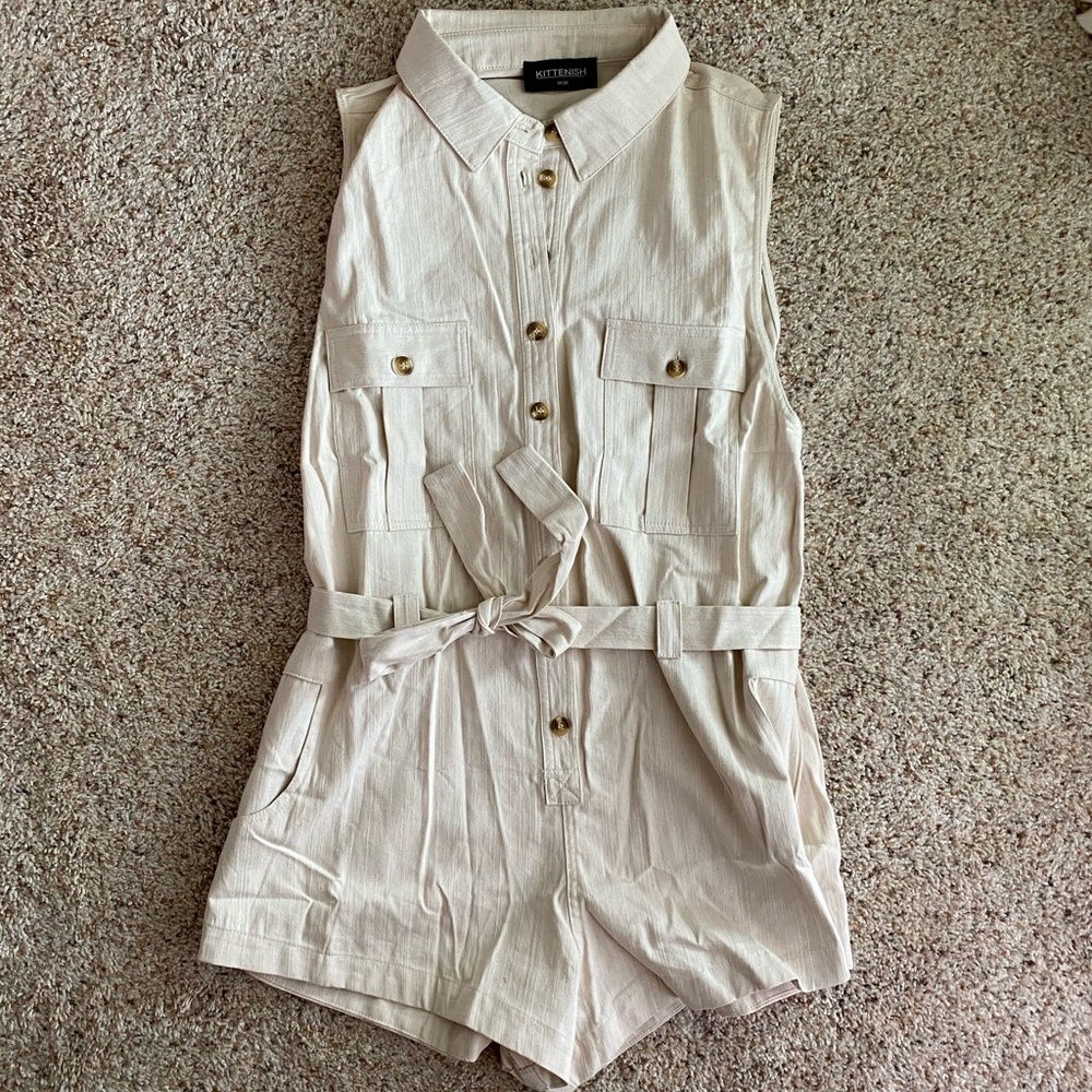 Kittenish lover linen romper - Picture 3 of 6